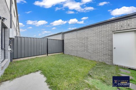 Property photo of 81 Regatta Drive Craigieburn VIC 3064