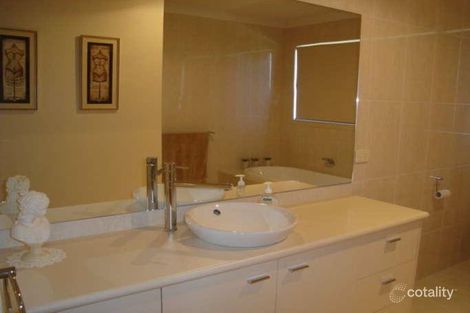 Property photo of 45 Warrenlee Drive West Albury NSW 2640