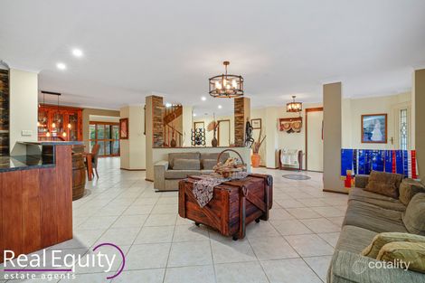 Property photo of 11 Geebung Court Voyager Point NSW 2172