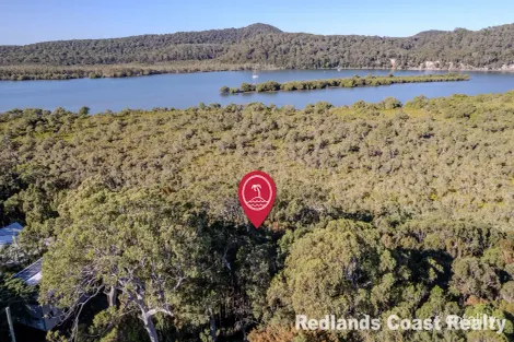 1 Paringa Dr, Russell Island, QLD 4184