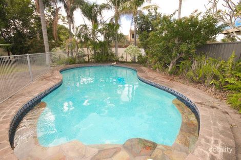 11 Wyuna St, Broadbeach Waters, QLD 4218