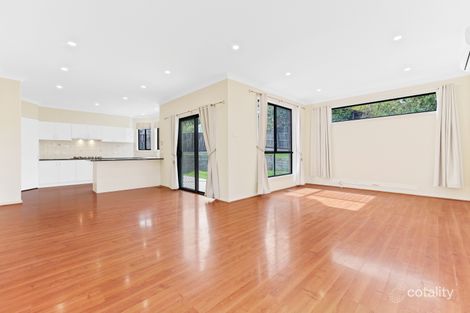 Property photo of 23 Daintree Grove Narre Warren VIC 3805