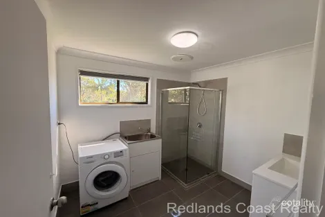 Property photo of 40 Crest Haven Lamb Island QLD 4184