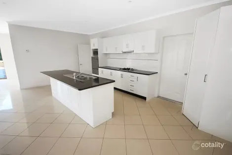 Property photo of 15 Thwaites Close Highton VIC 3216