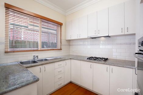Property photo of 2/26 St Huberts Road Carnegie VIC 3163