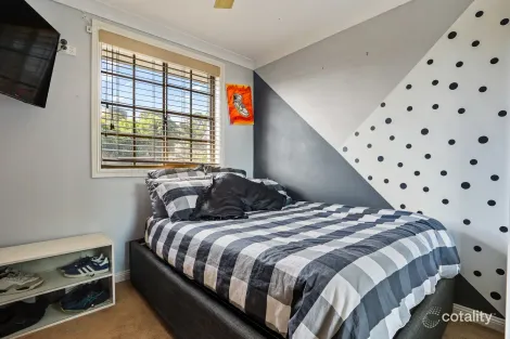 Property photo of 14 Holmegate Crescent Cranebrook NSW 2749