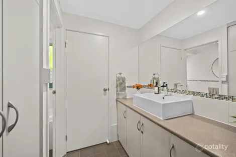 Property photo of 11 Summer Street McLaren Flat SA 5171