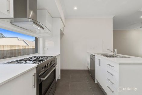 Property photo of 3 Latrobe Court Spring Mountain QLD 4300