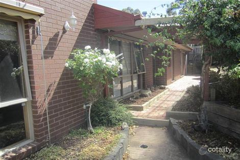 Property photo of 5 Olson Place Sunbury VIC 3429