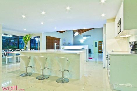 14 Oakmont Cres, Albany Creek, QLD 4035