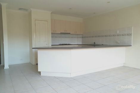 Property photo of 16 Corona Place Roxburgh Park VIC 3064