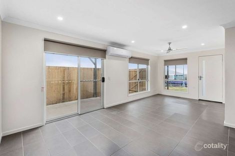 Property photo of 2/74 Sanctuary Drive Cranley QLD 4350