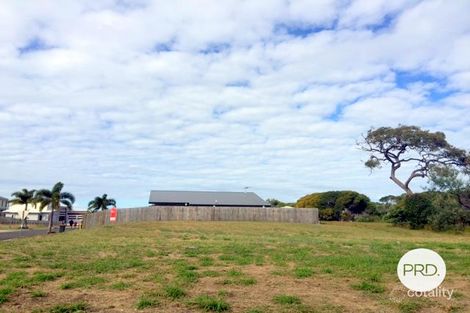 14 Waterfront Dr, Agnes Water, QLD 4677