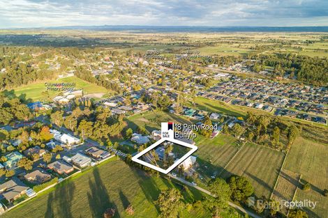 Property photo of 18 Petty Road Bunyip VIC 3815
