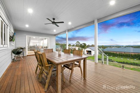 18 Petty Rd, Bunyip, VIC 3815