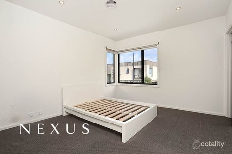 Property photo of 57 Burn Nar Look Drive Burwood VIC 3125