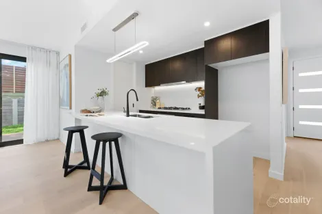 Property photo of 2A Inverness Avenue Burwood VIC 3125