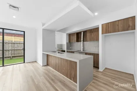 13 Granite Cres, Fraser Rise, VIC 3336