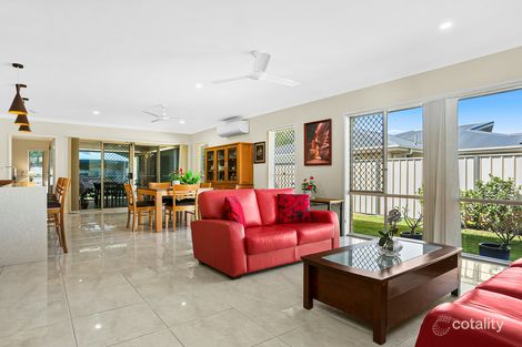 Property photo of 14 Sinclair Place Ningi QLD 4511