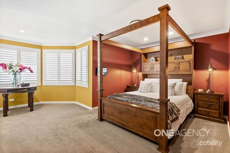 Property photo of 18 Mood Circuit Albion Park NSW 2527