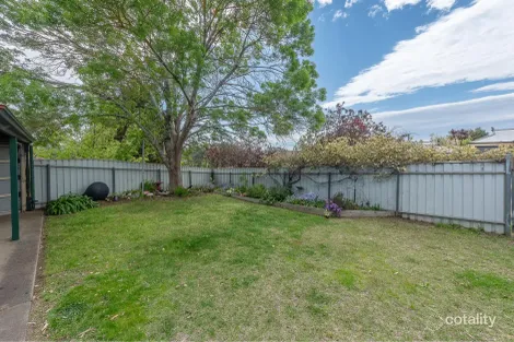Property photo of 1 Wattlebird Court Mount Barker SA 5251