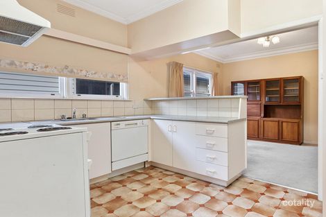Property photo of 37 White Avenue Wendouree VIC 3355