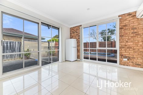 Property photo of 2 Springfield Drive Narre Warren VIC 3805