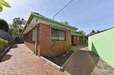 8 Woodvale Gr, Essendon, VIC 3040