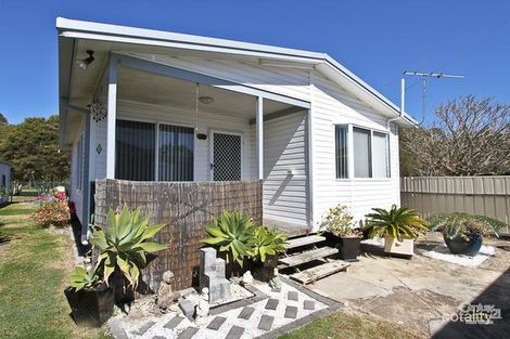 8 Janice St, Warners Bay, NSW 2282