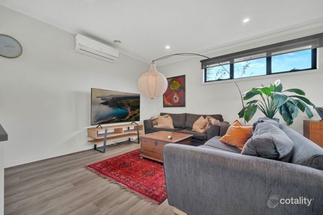 Property photo of 36 Riana Loop Eumemmerring VIC 3177