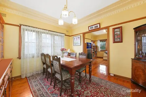 Property photo of 32 St Elmo Parade Kingsgrove NSW 2208