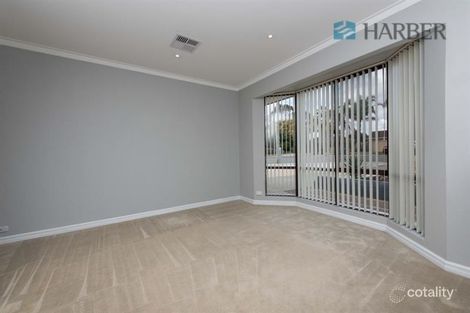 Property photo of 20 Sapling Way Hocking WA 6065