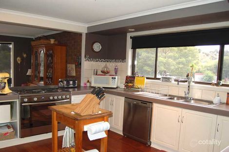 Property photo of 129A Halletts Way Darley VIC 3340