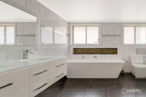 Property photo of 8 Arawata Parade Melton VIC 3337