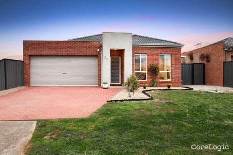 Property photo of 32 Lakewood Boulevard Melton VIC 3337