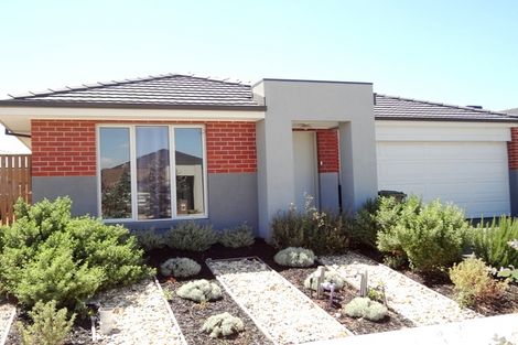 Property photo of 9 Ferntree Close Epping VIC 3076
