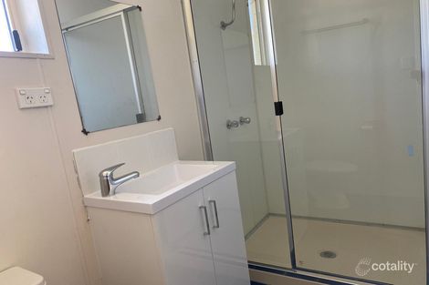 9 Margaret St, South Gladstone, QLD 4680