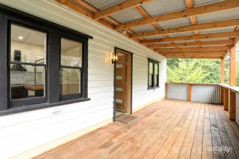 46 Neville St, Cockatoo, VIC 3781