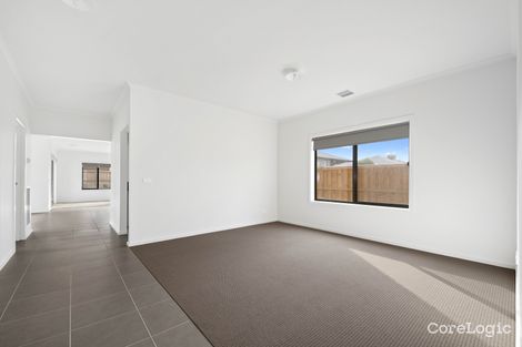 Property photo of 19 Greenbank Way Point Cook VIC 3030