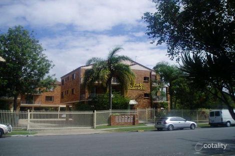 Property photo of 1/28 Hunter Avenue Labrador QLD 4215