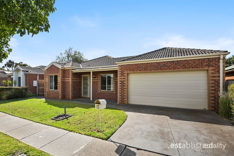 Property photo of 17 Hollington Crescent Point Cook VIC 3030
