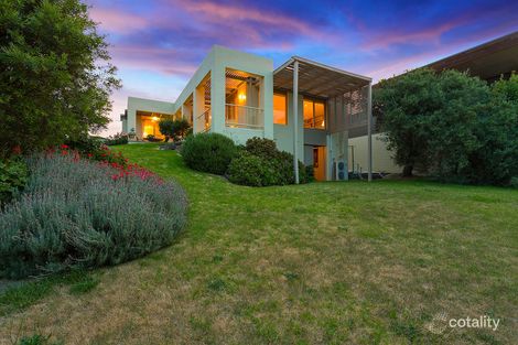 Property photo of 35 Matong Road Mount Eliza VIC 3930