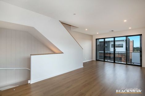 Property photo of 28/2 Eureka Way Denman Prospect ACT 2611