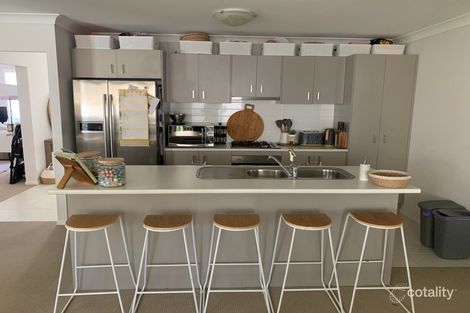 Property photo of 17 Kelat Avenue Wadalba NSW 2259