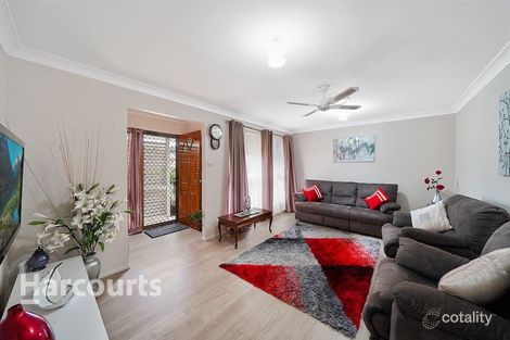 Property photo of 106 Donalbain Circuit Rosemeadow NSW 2560