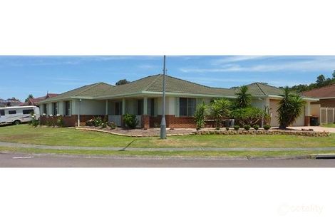 Property photo of 2 Honeygum Way Mardi NSW 2259