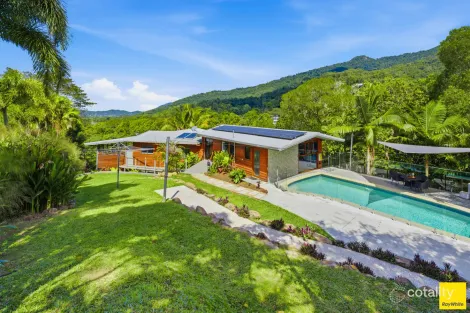 80 STANTON RD, SMITHFIELD, QLD 4878
