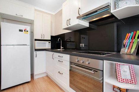 Property photo of 15/8 Robert Street Elwood VIC 3184