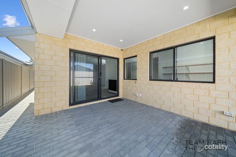 Property photo of 21 Centaurus Road Bennett Springs WA 6063