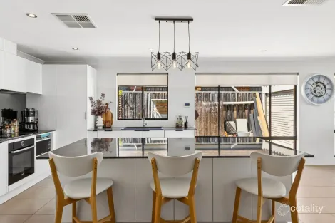 Property photo of 17 Dimora Way Ellenbrook WA 6069